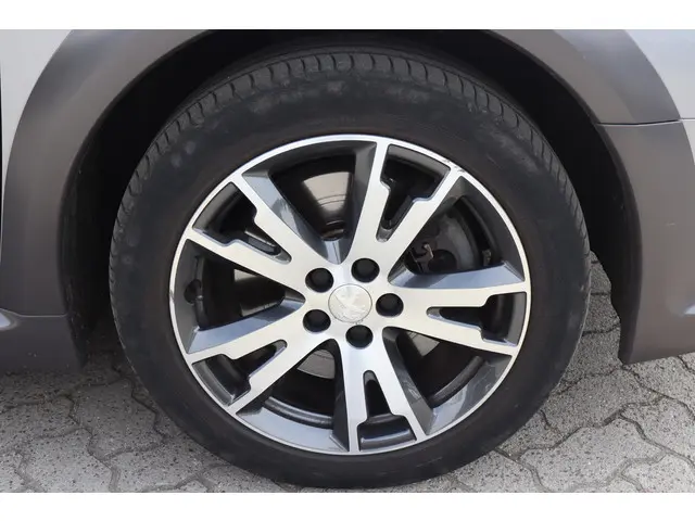 Peugeot 508 RXH 2.0 HDi HYbrid4 2017 Hybride Diesel 15