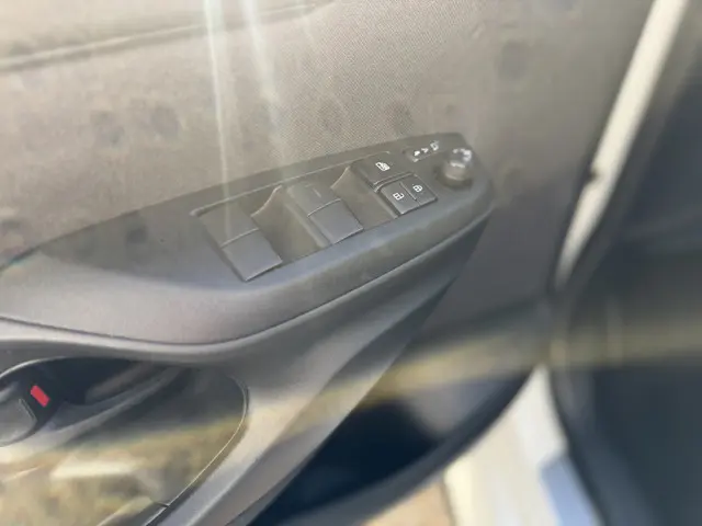 Toyota Yaris 1.5 Hybrid GR Sport 2023 Hybride Benzine 13