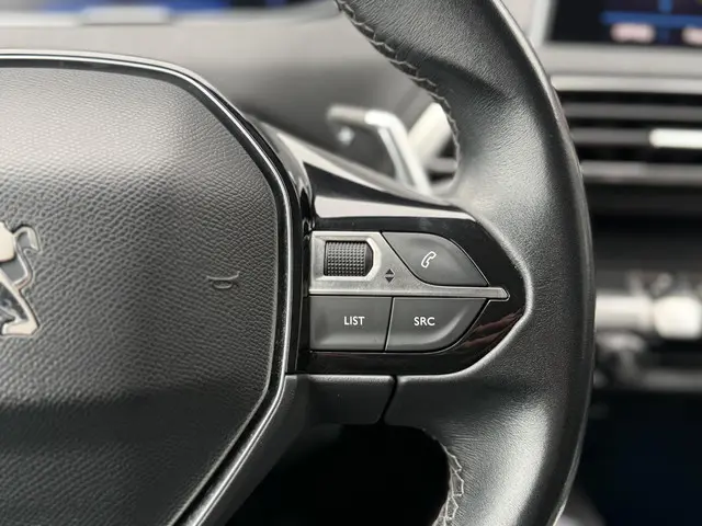 Peugeot 3008 1.2 PureTech Allure 2018 Benzine 18