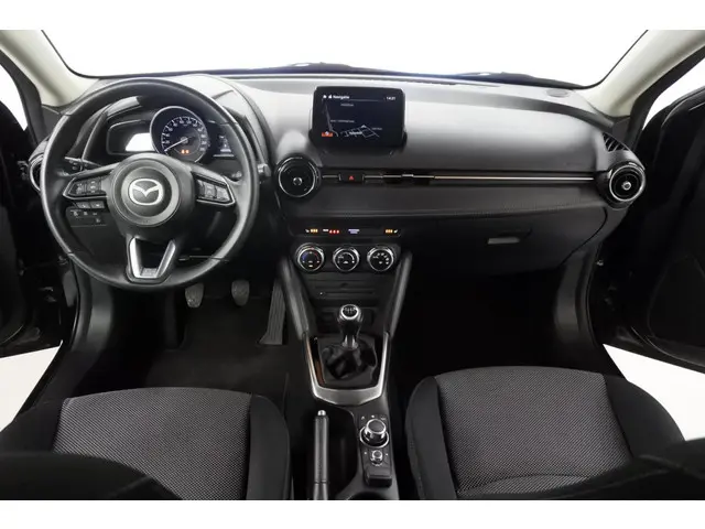 Mazda 2 1.5 90pk Sports-line 2017 Benzine 6
