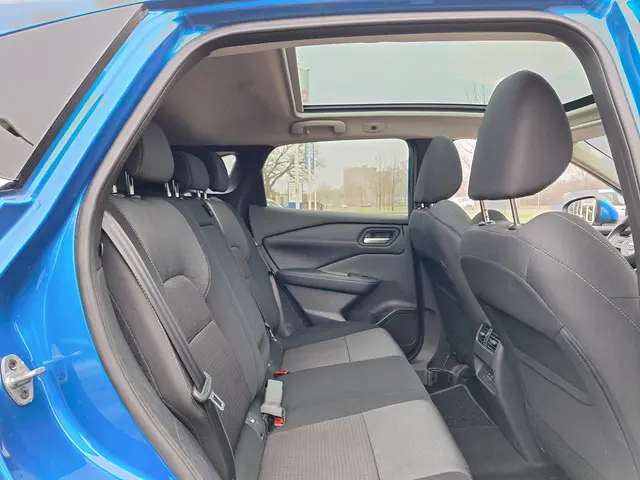 Nissan QASHQAI 1.3 MHEV Business 2023 Hybride Benzine 16