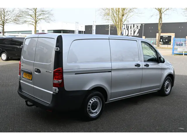 Mercedes-Benz Vito 3