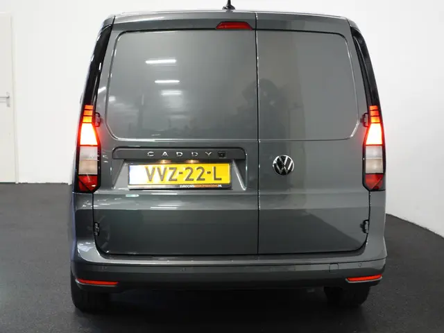 Volkswagen Caddy Cargo Maxi 2.0 TDI Style 2023 Diesel 4