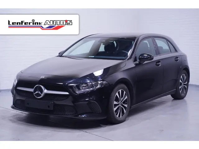 Mercedes-Benz A-Klasse 180d Design 2021 Diesel