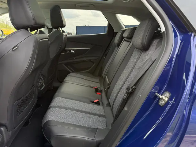 Peugeot 3008 1.2 PureTech Allure 2018 Benzine 11