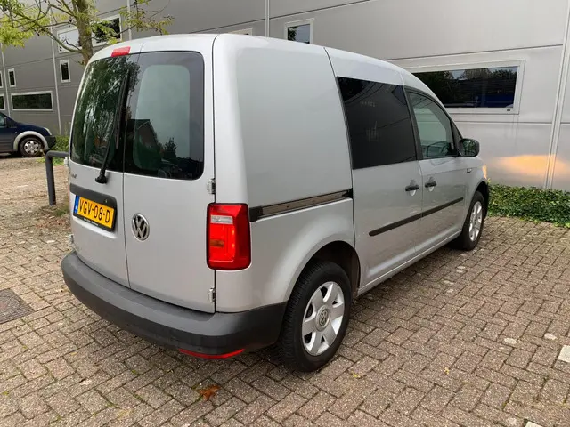 Volkswagen Caddy 1.0 TSI L1H1 BMT 2020 Benzine 8
