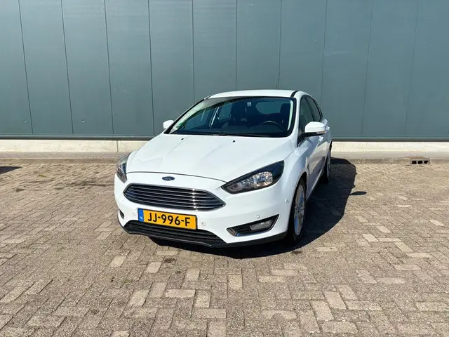 Ford Focus 1.0 Titanium 2016 Benzine 2
