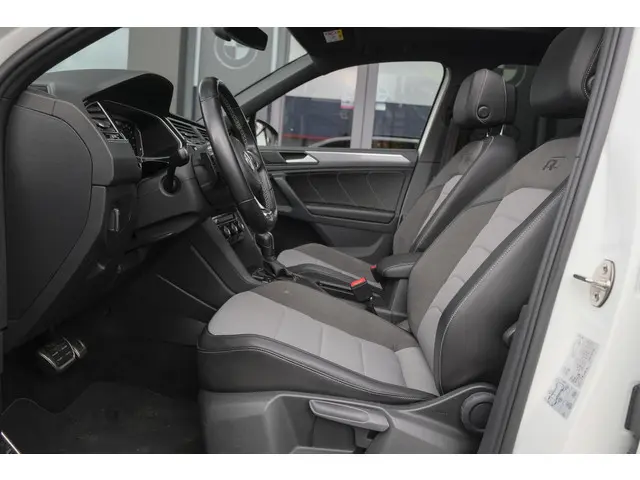 Volkswagen Tiguan 1.5 TSI R-Line Highline 2021 Benzine 10