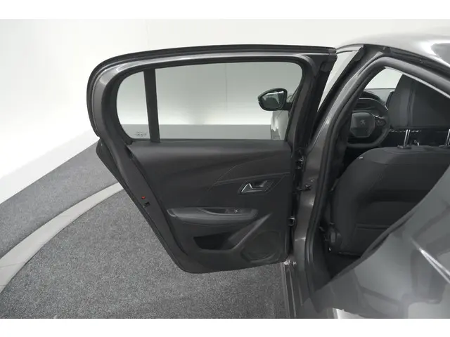 Peugeot 208 PureTech 100 Allure Pack 2023 Benzine 58
