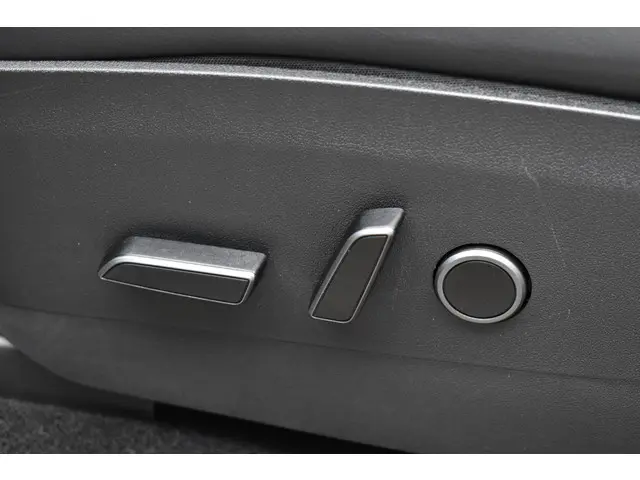 Tesla Model Y Long Range AWD 75 kWh 2021 Elektrisch 28