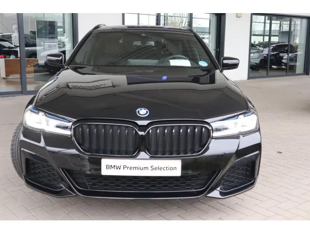 BMW 5 Serie Touring 530e xDrive 2024 Hybride Benzine 2