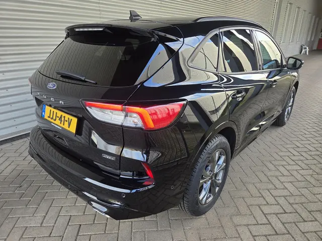Ford Kuga 2.5 PHEV ST-Line X 2022 Hybride Benzine 10