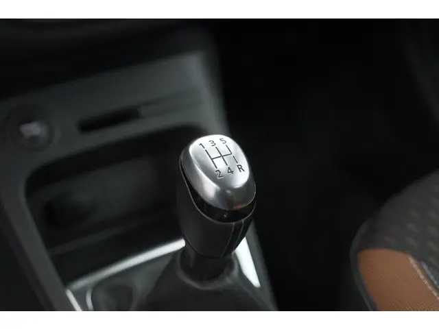 Renault Captur TCe 90 Intens 2018 Benzine 37