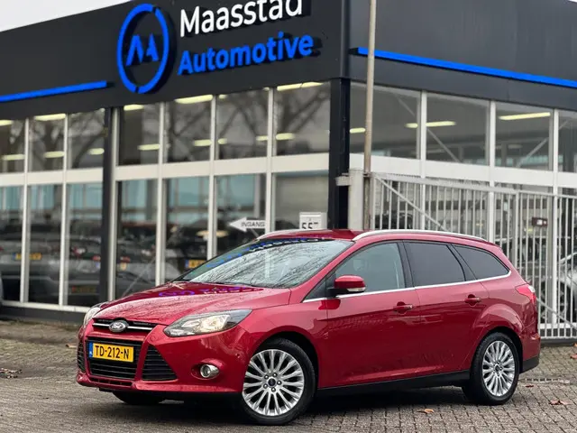 Ford Focus Wagon 1.0 EcoBoost Titanium 2013 Benzine 74