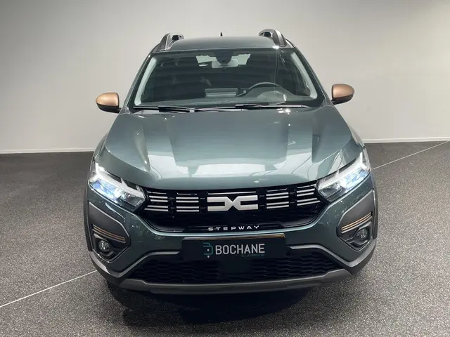 Dacia Sandero Stepway 1.0 TCe 90 Extreme 2024 Benzine 16