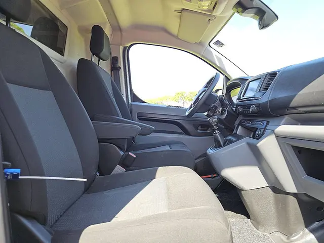 Opel Vivaro 1.5 2022 Diesel 7