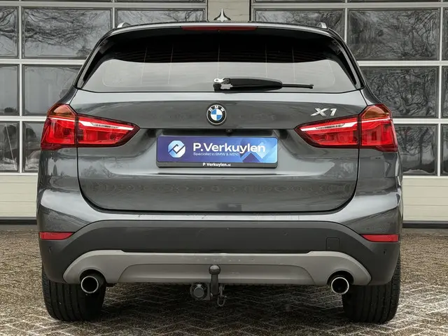 BMW X1 sDrive20i High Executive 2017 Benzine 9