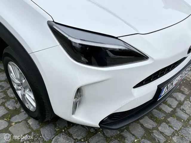 Toyota Yaris Cross 1.5 VVT-I Active 2023 Benzine 13