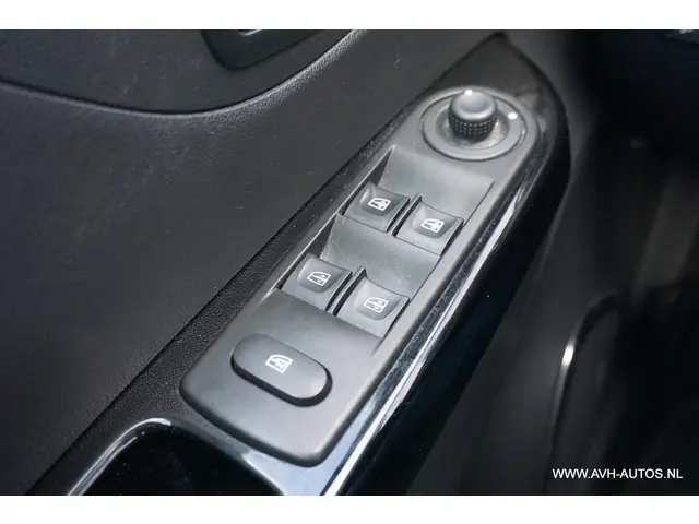 Renault Captur 0.9 TCe Dynamique 2016 Benzine 17