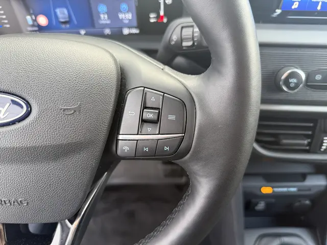 Ford Transit Courier 1.0 EcoBoost 100PK 2023 Benzine 25