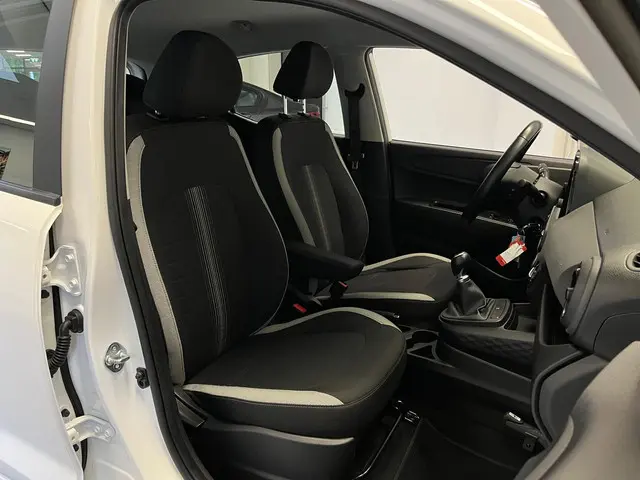 Hyundai i10 1.0 Comfort 2023 Benzine 15