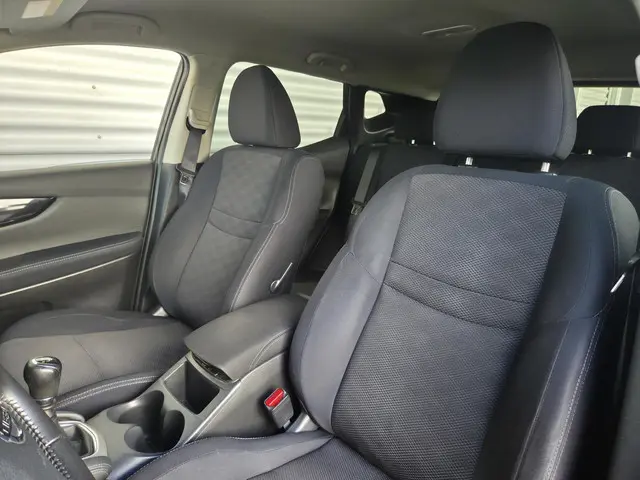 Nissan QASHQAI 1.2 Connect Edition 2015 Benzine 11