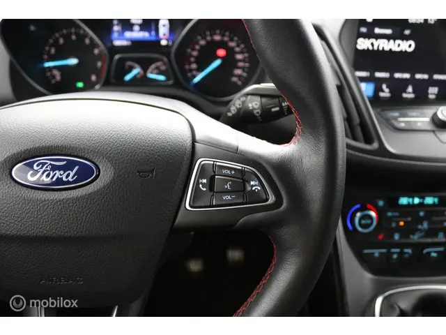 Ford Kuga 1.5 EcoBoost ST Line 2018 Benzine 17