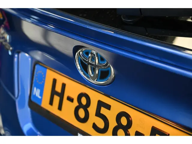 Toyota C-HR 1.8 Hybrid Dynamic 2019 Hybride Benzine 7