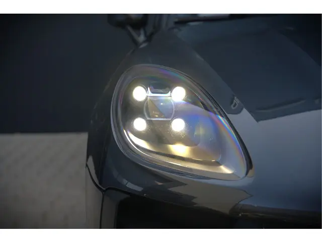 Porsche Macan 2.0 2019 Benzine 12