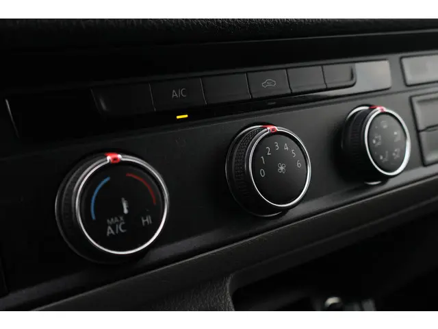 MAN TGE 35 2.0 TDI DSG 140 PK L3H3 (L2H2) 2020 Diesel 30