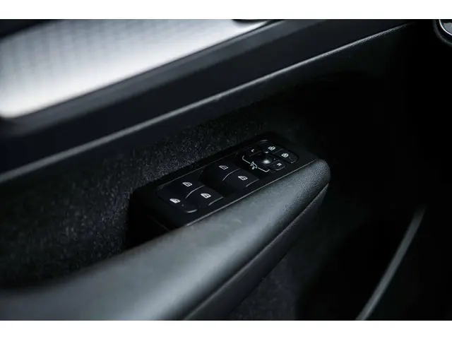 Volvo XC40 1.5 T3 Momentum 2021 Benzine 18