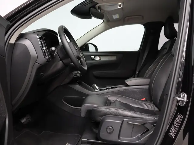 Volvo XC40 T4 Recharge Inscription 2022 Hybride Benzine 7