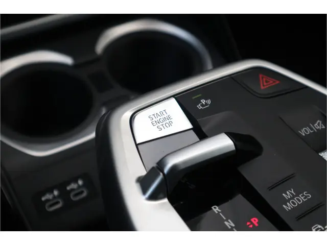 BMW X1 sDrive18i 2023 Benzine 31