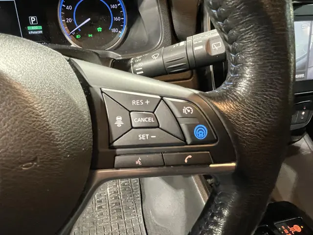 Nissan Leaf 2.ZERO EDITION 40 kWh 2018 Elektrisch 28