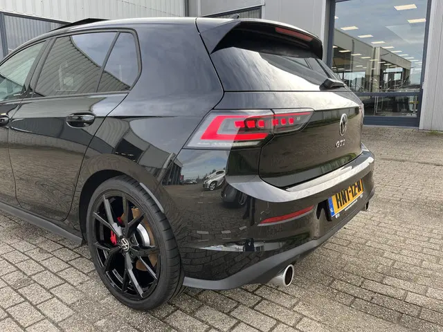 Volkswagen Golf 2.0 TSI GTI 8.5 2024 Benzine 41