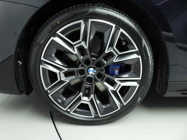 BMW 5 Serie Sedan 540d xDrive 2024 Diesel 37