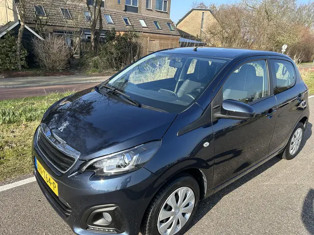 Peugeot 108 1.0 e-VTi Active AUTOMAAT / Airco 2017 Benzine 3
