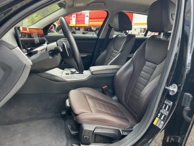 BMW 3 Serie Touring 320e 2023 Hybride Benzine 11