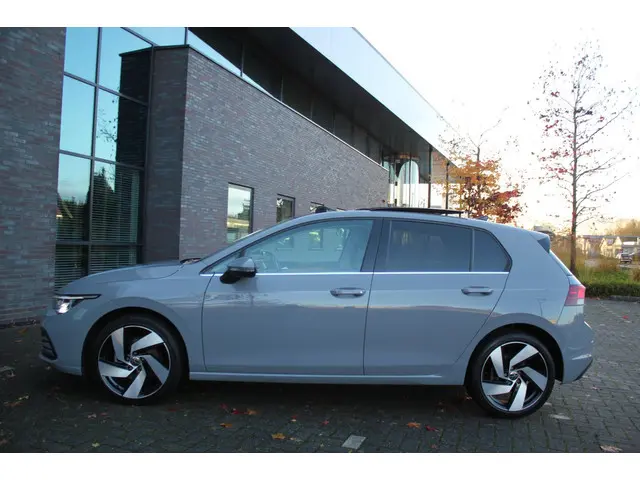 Volkswagen Golf 1.5 eTSI Style 2020 Hybride Benzine 12