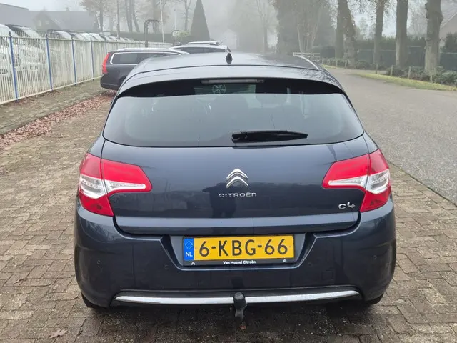 Citroën C4 1.6 Collection, incl. Nieuwe apk!! 2013 Benzine 9