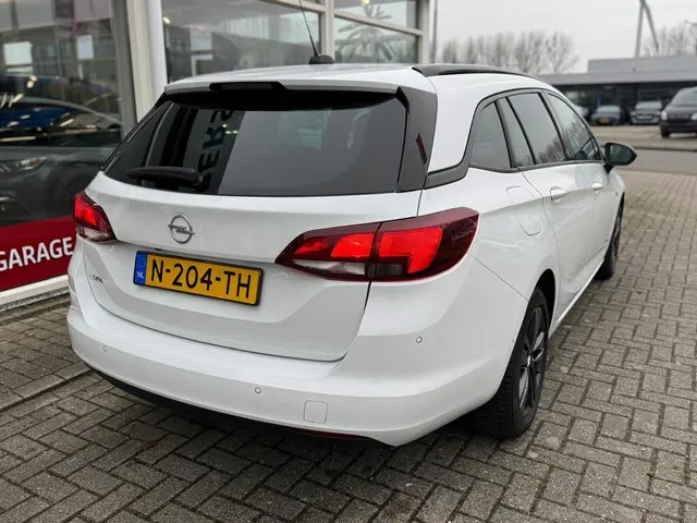 Opel Astra Sports Tourer 1.2 Design & Tech 2021 Benzine 3