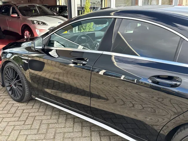 Mercedes-Benz CLA AMG 45 4MATIC 2015 Benzine 10