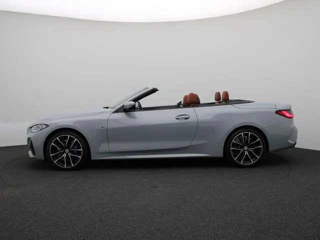 BMW 4 Serie Cabrio M440i xDrive 2022 Benzine 4