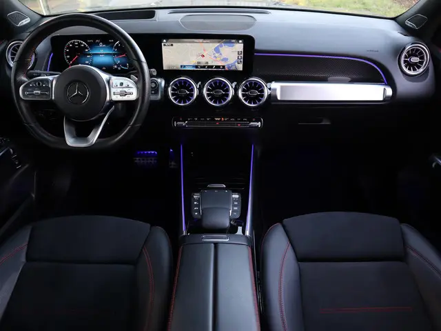 Mercedes-Benz GLB 200 2021 Benzine 16