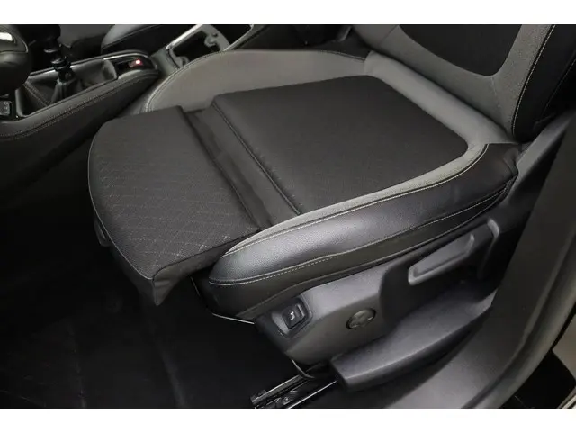 Opel Grandland X 1.2 Turbo Innovation 2018 Benzine 18