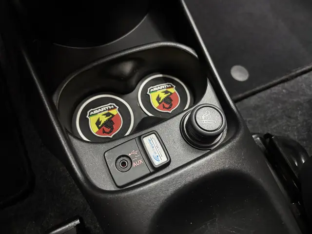 Fiat 500 1.4 T-Jet Abarth Elaborabile 2014 Benzine 23