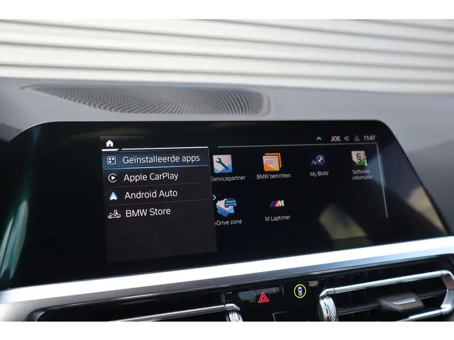 BMW 3 Serie 320e M-Sport 2022 Hybride Benzine 24