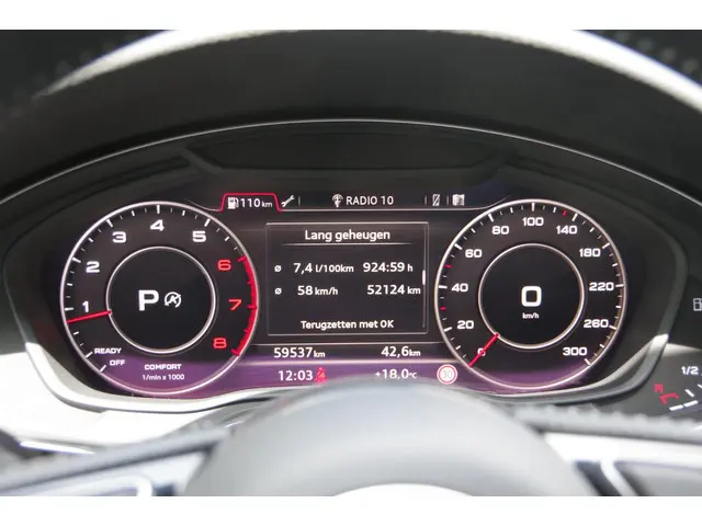 Audi A5 Coupé 2.0 TFSI ultra Launch Edition 2017 Benzine 22