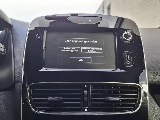 Renault Clio Estate TCe 90 Limited 2020 Benzine 23