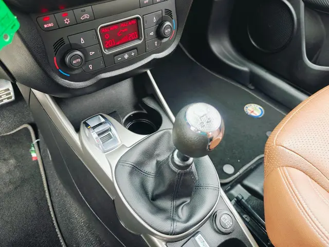 Alfa Romeo MiTo 1.4 T SBK Edition 2014 Benzine 15